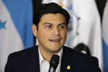 La denuncia de Marlon Ochoa señala la manipulación del sistema judicial y falta de garantías de debido proceso. (Foto: Archivo - EFE/ Carlos Lemos)