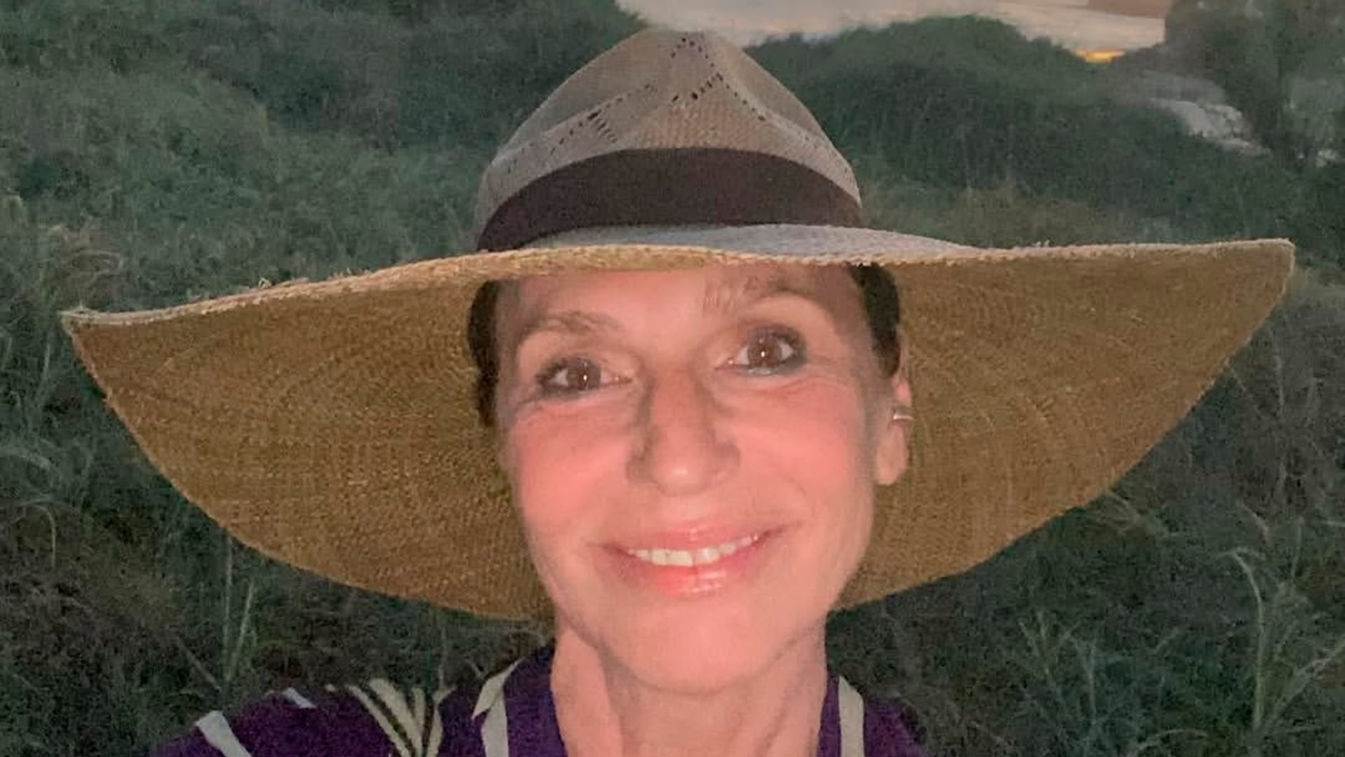 Ginette Reynal responde a las críticas y haters en redes sociales con silencio y fortaleza, reforzando su postura frente al debate digital