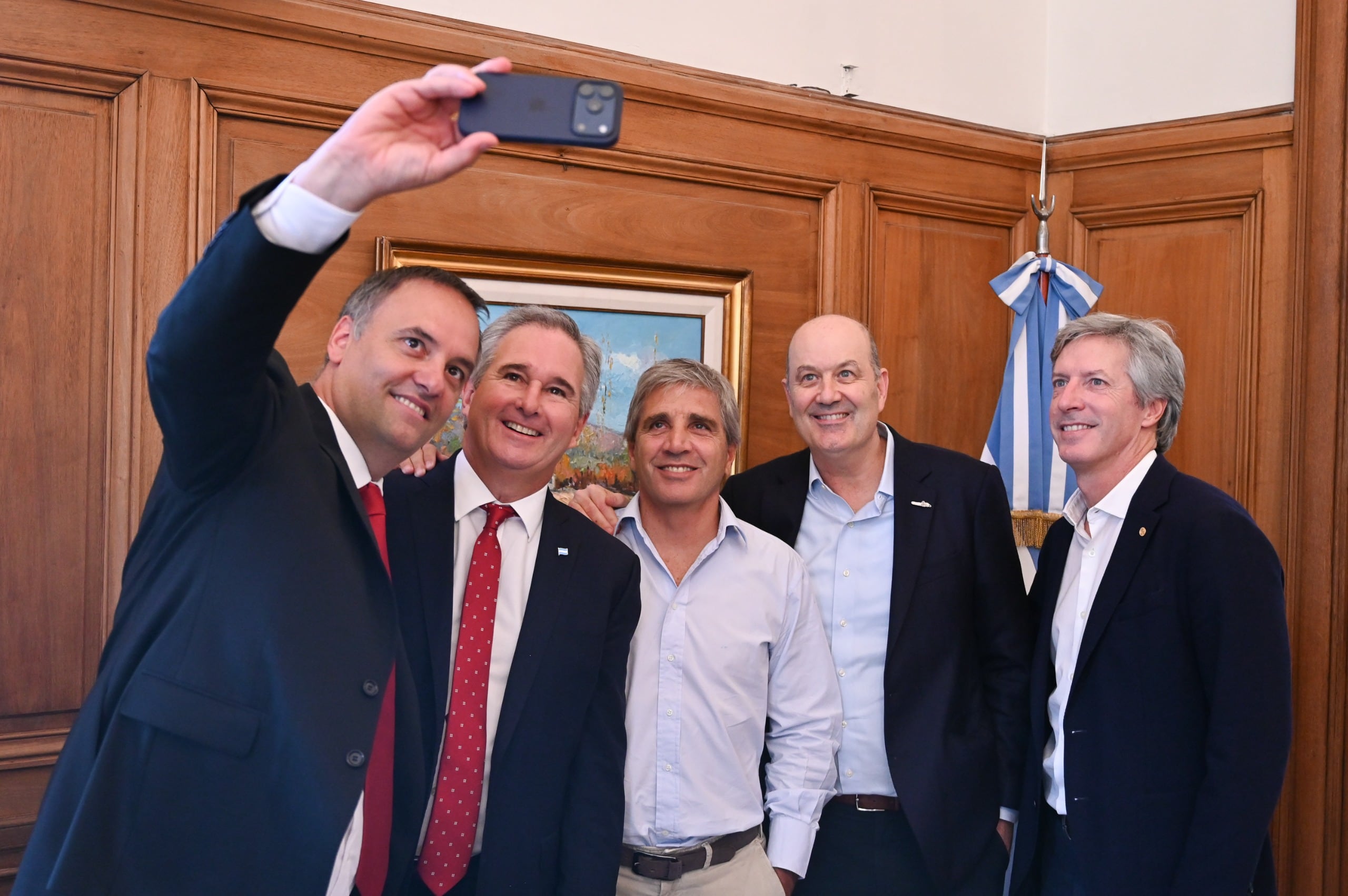 Manuel Adorni aclaró que el acuerdo deberá ser ratificado por el Congreso