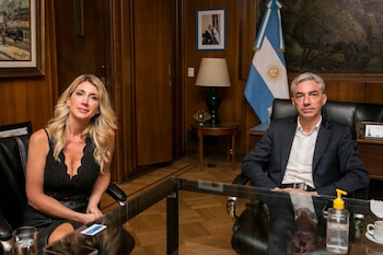 Virginia Staricco junto al ministro