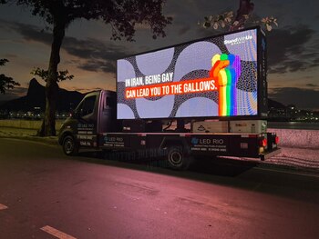 Protesta en Ipanema en el marco de los BRICS en Rio de Janeiro y la presencia de Irán (StandWithUs Brasil)