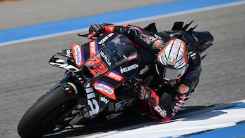 Aprilia manda en el último