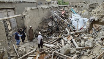 Afganistán promete miles de casas