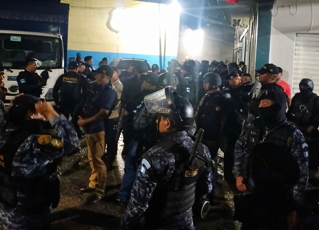 El operativo de seguridad penitenciaria contó con la Fuerza Élite, la DGSP, la Policía Nacional Civil y el Ejército de Guatemala. (Sistema Penitenciario)