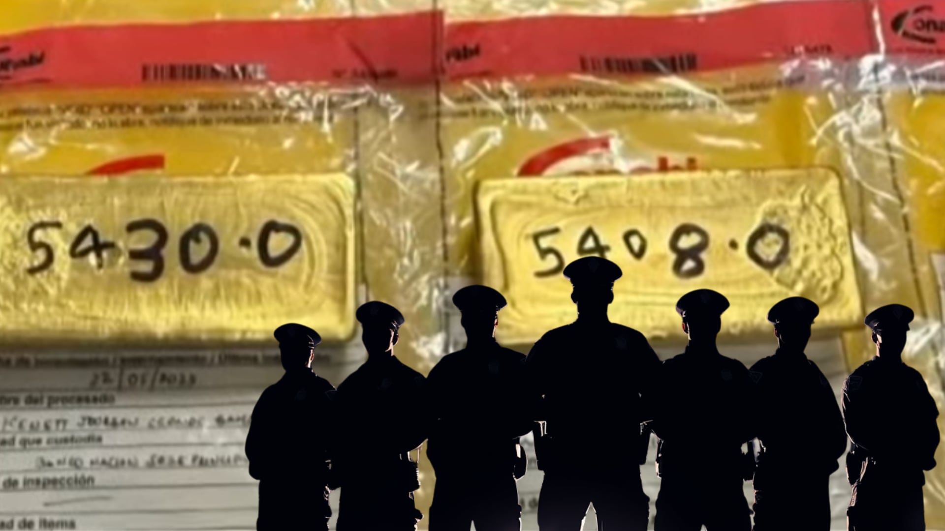 Operativo policial en mayo de 2023 en almacenes de SAASA (Callao) donde se incautaron cuatro lingotes de oro. (Composición: Infobae)