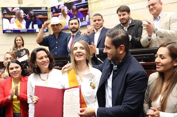 “El futuro de Colombia depende de enfrentar diferencias sin odio”, resaltó Paloma Valencia en su discurso - crédito Prensa Esteban Quintero
