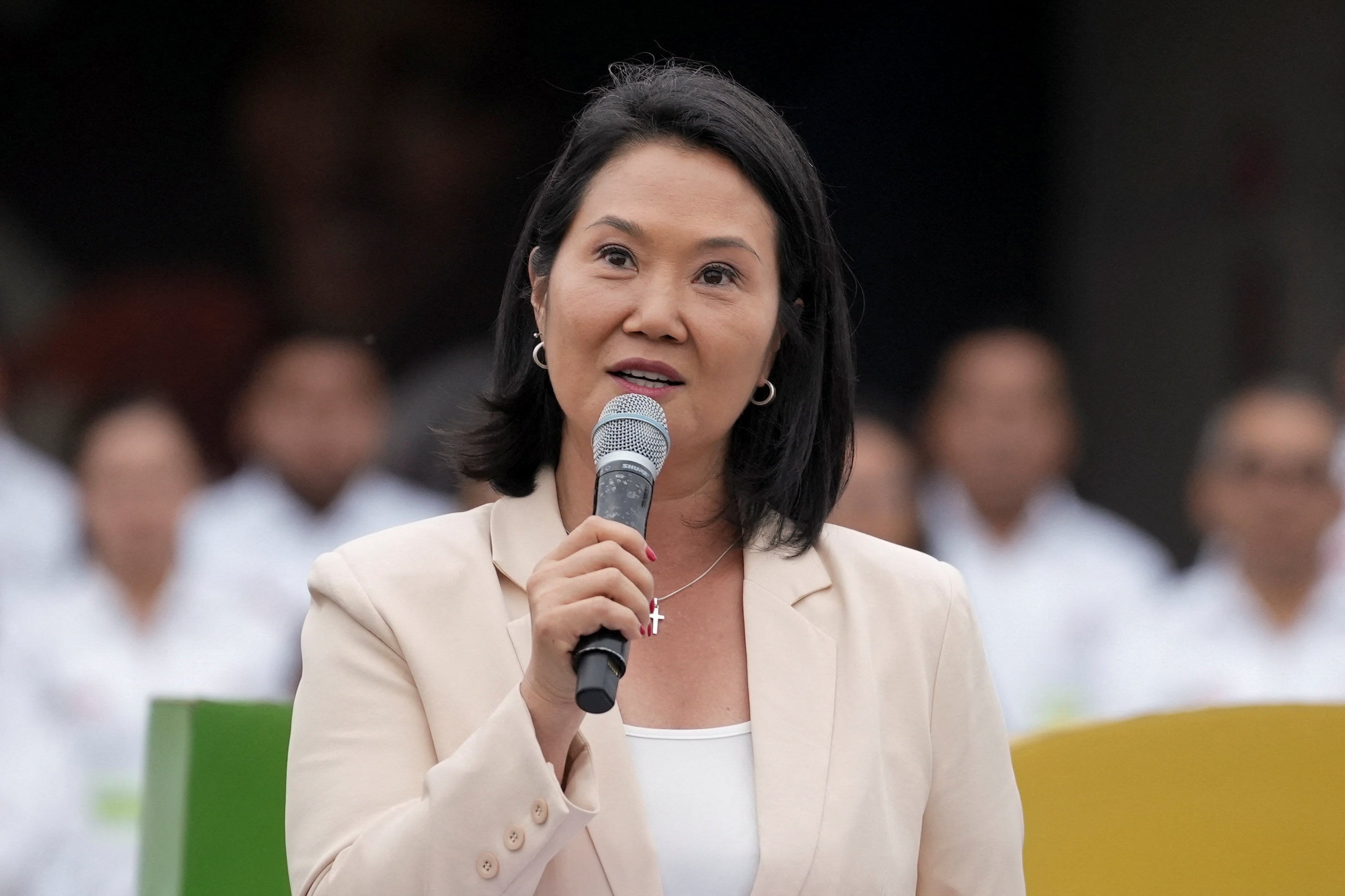 El aumento de sueldo fue anunciado en el Mensaje a la Nación de Keiko Fujimori. - Crédito REUTERS/Angela Ponce