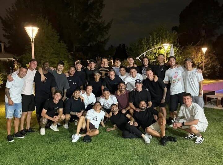 Uno de los asados que compartió el plantel de Boca en casa de Paredes hace algunas semanas