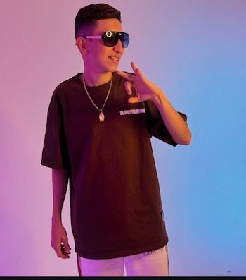 Cris Valencia es el novio