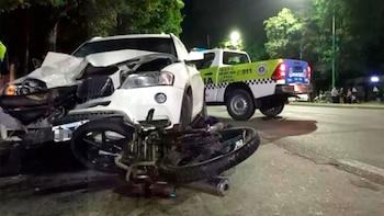 Así quedaron la camioneta y