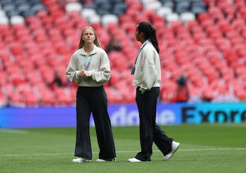 Hanah Hampton y Mayra Ramírez