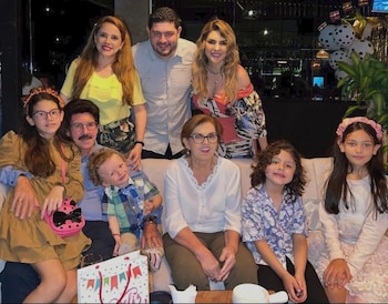 Su familia siempre ha sido su fortaleza para seguir - crédito Ana Karina Soto / Instagram