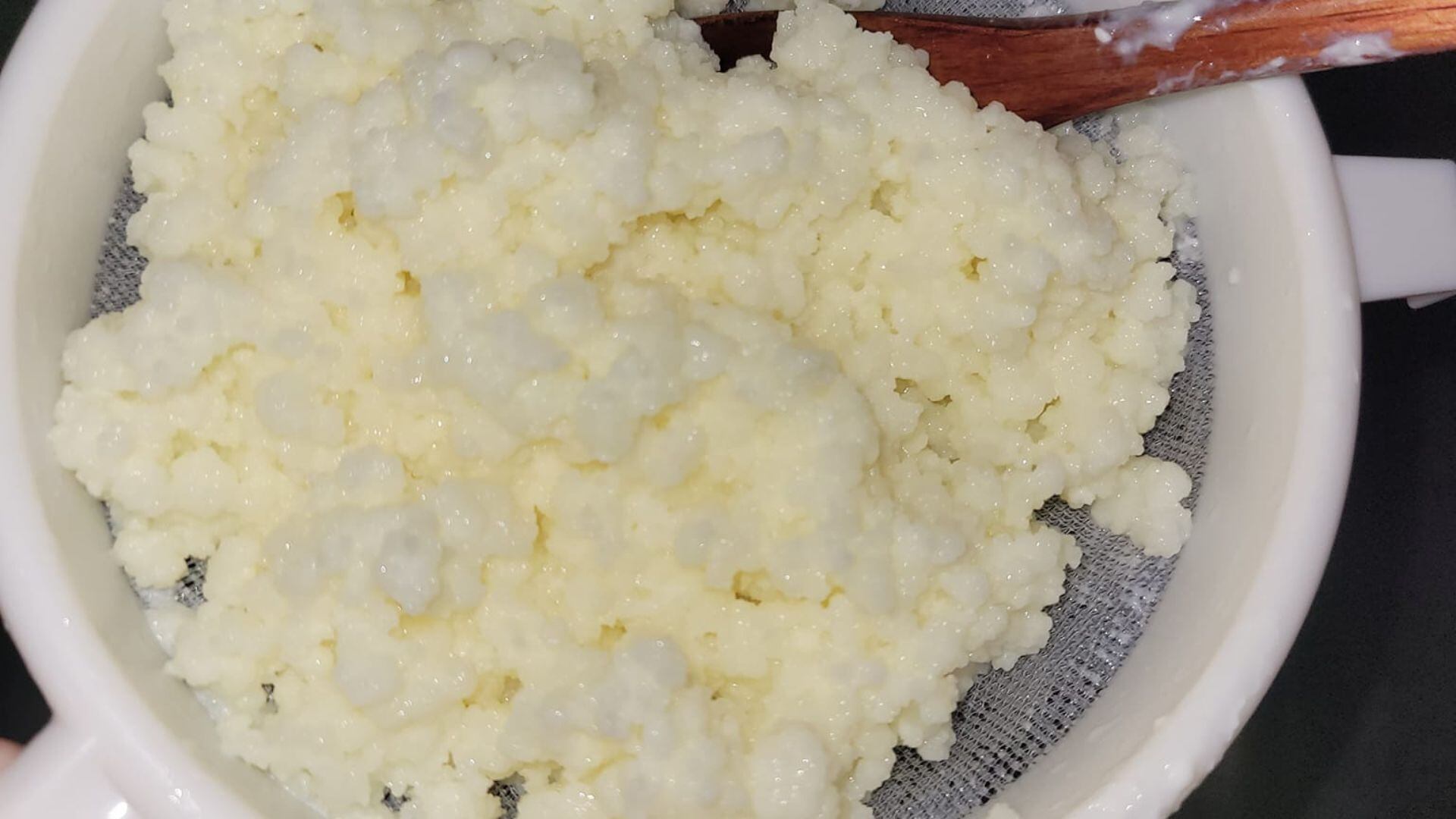 Los pacientes con intolerancia a la lactosa o problemas inmunológicos deben consultar con un profesional de la salud antes de incorporar kéfir a su dieta. (Facebook: Kéfir de leche)