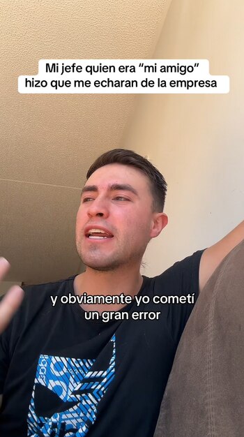 En la playa, el jefe