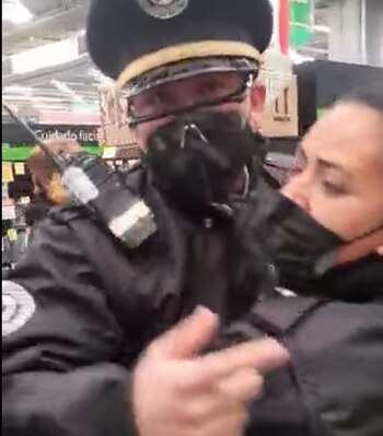 La guardia intentó contener a