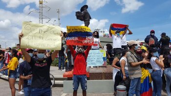 Paro de transporte tiene paralizado