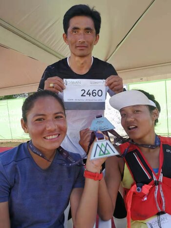 Sunmaya Budha (izquierda) y Mira