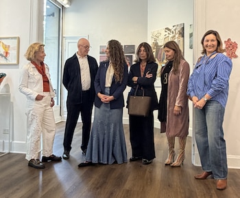 Miembros de la asociación Amigos Sívori durante la presentación de la subasta