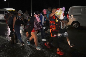 Caravana migrante de hondureños recorre México rumbo a Honduras