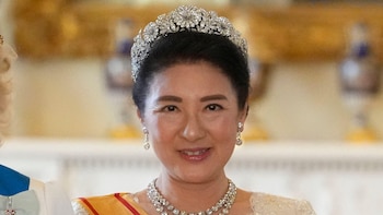 La historia de la tiara de crisantemo que la emperatriz Masako de Japón solo ha utilizado una vez y por qué su hija, la princesa Aiko, nunca podrá llevarla