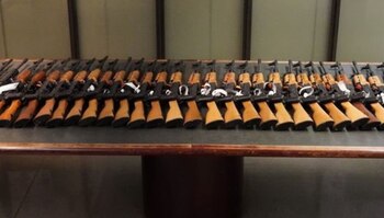 Imagen del arsenal asegurado por