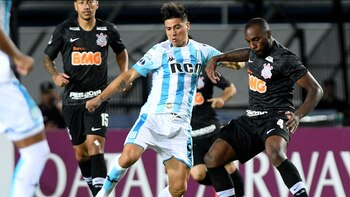 Corinthians derrotó 5-4 a Racing