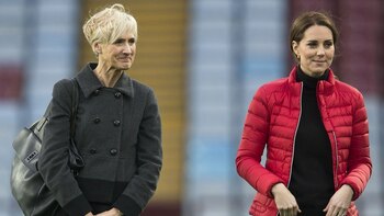 La mano derecha de Kate