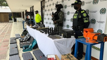 La Policía Nacional desmanteló una armería clandestina en Cali que abastecía con armas modificadas a organizaciones criminales del Valle del Cauca - crédito prensa Policía Nacional