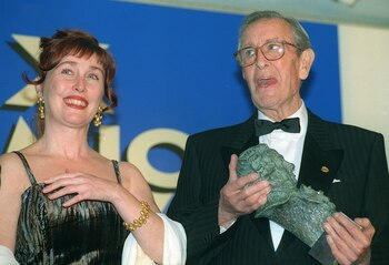 La actriz Verónica Forqué junto