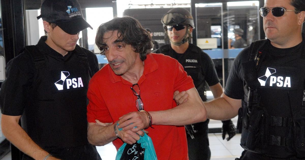 El misterio de la tumba del asesino de la Masacre de Flores: por qué tardaron casi 3 meses en enterrarlo y el rol de su última novia