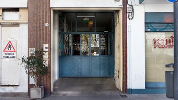 El restaurante de estilo industrial está escondido dentro de un antiguo taller mecánico. "Es de las propuestas que más me gustan en este momento. Es simple, de buena calidad y tiene un excelente producto", sostuvo Trocca