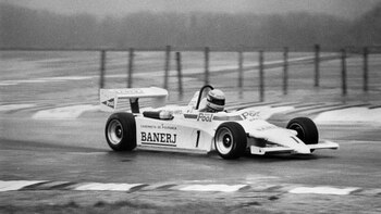 Ayrton sobre el Ralt RT3/83