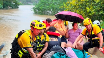 Continúa la suspensión de clases en 473 centros educativos tras intensas lluvias y alerta climática en Costa Rica