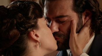 'La Promesa': Martina declara su amor a Adriano. (RTVE)