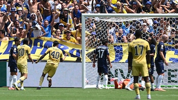 El blooper del arquero de Auckland City tras el cabezazo de Di Lollo que le dio la ventaja a Boca Juniors en el Mundial de Clubes