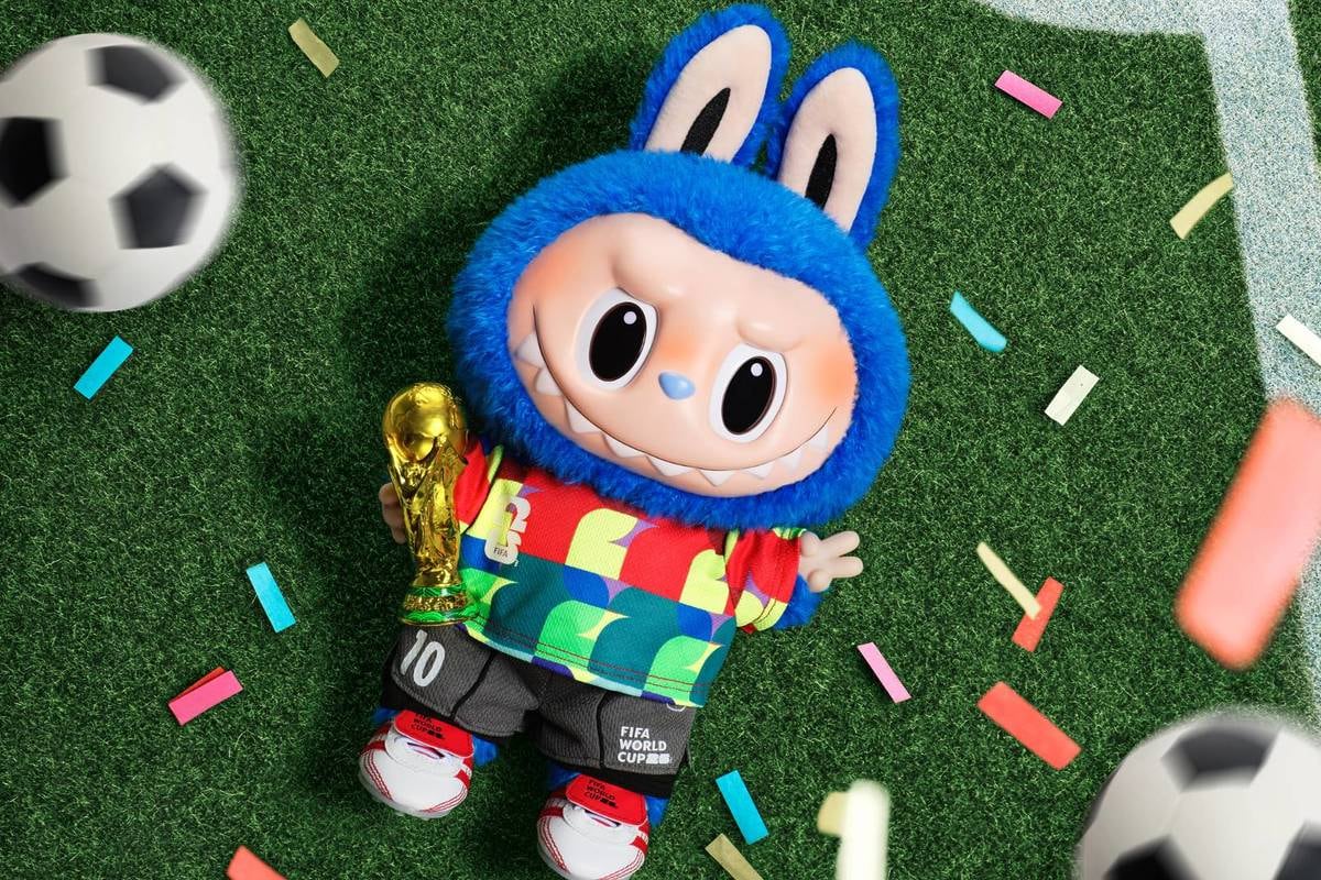La empresa creadora de los Labubus se asoció con la FIFA para abrir una tienda temporal de tiempo limitado (POP MART X FIFA)