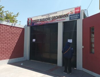 Ingreso del colegio Jorge Basadre