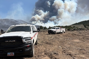 El gobernador Spencer Cox prohibió los fuegos artificiales en Utah antes y durante el 4 de julio por el riesgo de incendios forestales. (Kelly Wickens/Utah Forestry, Fire State Lands vía AP)