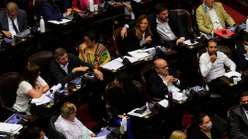 El oficialismo no pudo sacar