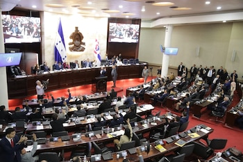 El Congreso Nacional aprobó la Ley Especial de Facilitación del Retorno y Protección del Patrimonio de las Personas Migrantes Hondureñas y sus Familias,