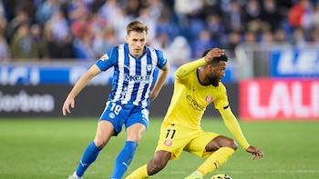 (Crónica) Lucas Boyé salva un