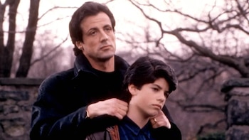 Sylvester Stallone recuerda la culpa que sintió en el momento en que supo que su hijo había muerto: “Nunca lo olvidaré”