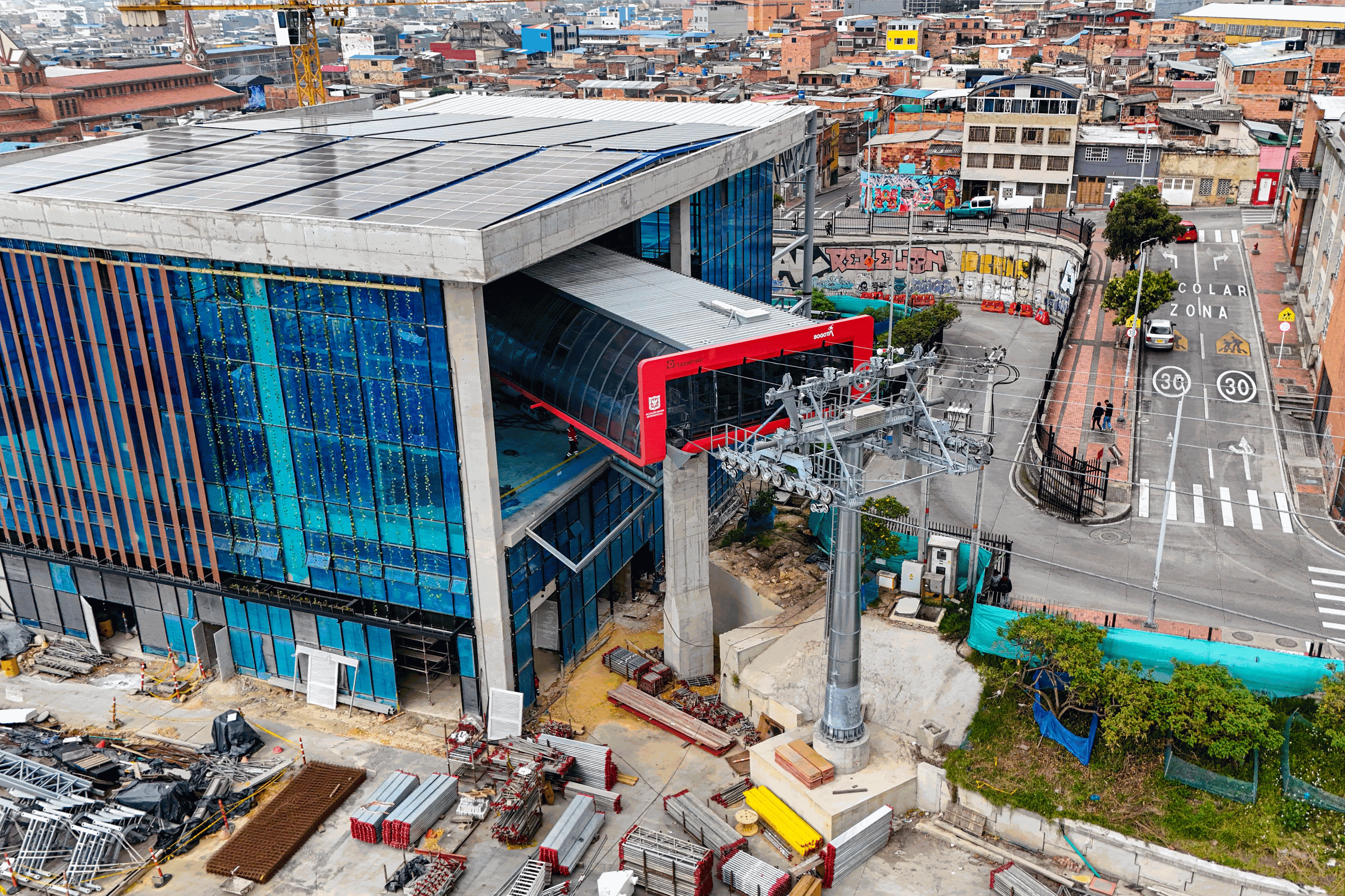 El nuevo TransmiCable de San Cristóbal busca beneficiar a cerca de 400.000 habitantes y reducir los viajes de 45 a 10 minutos - crédito IDU