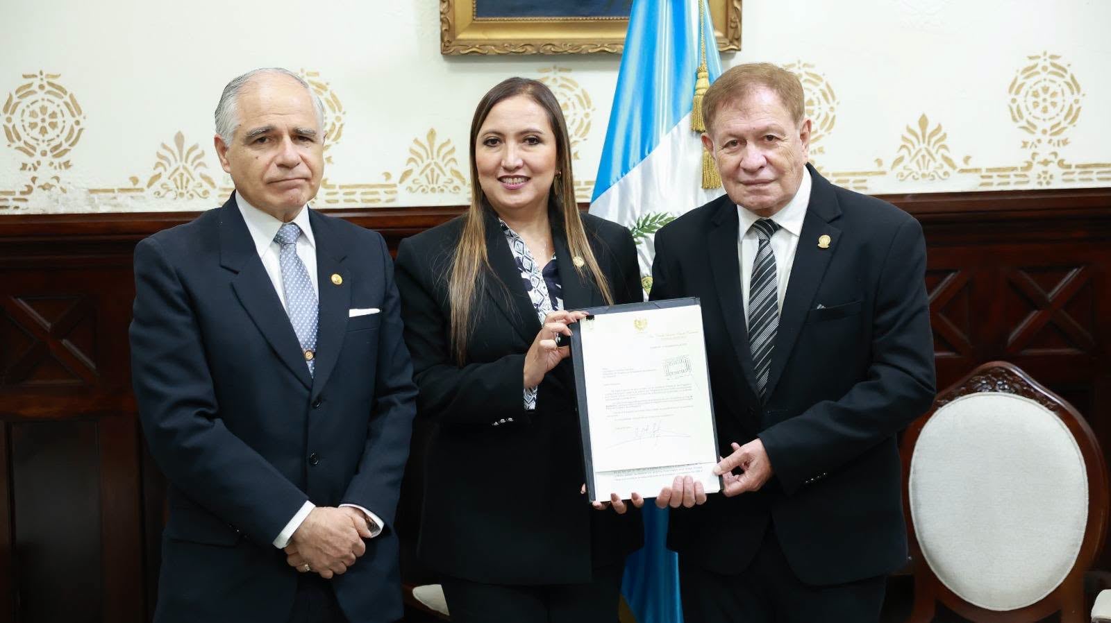 La Corte Suprema de Justicia de Guatemala presentó al Congreso la iniciativa de Ley de Mediación 6850 para regular la mediación en los ámbitos público y privado. (Corte Suprema de Justicia)