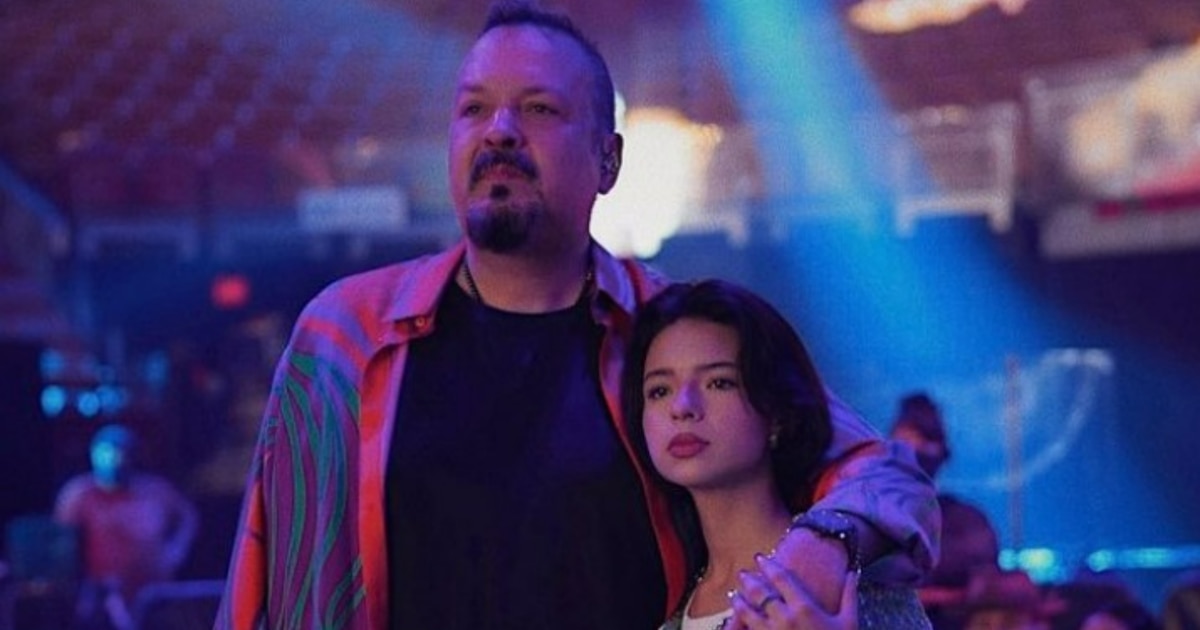 Pepe Aguilar se burla de quienes aseguran que Ángela usa esponjas y hace playback - Infobae