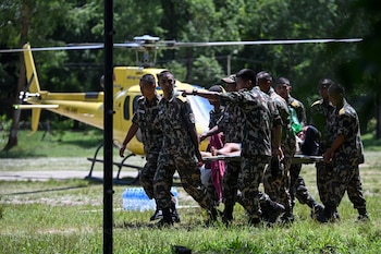 Las impactantes fotos del GLOF en Nepal y el Tíbet