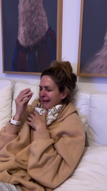 Isabel Macedo, rota en llanto