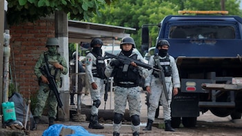 EN VIVO| Seguridad, narcotráfico y crimen en México hoy 18 de octubre: exfiscal de Chihuahua tendrá su primera audiencia este domingo