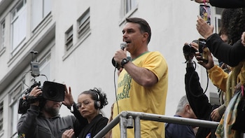Flávio Bolsonaro liga a Lula y al juez De Moraes ante los mensajes a éste del expresidente del Banco Master