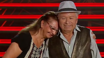 Es mi sueño: un participante le cantó a su esposa un bolero a capela por sus 50 años juntos y emocionó a todos